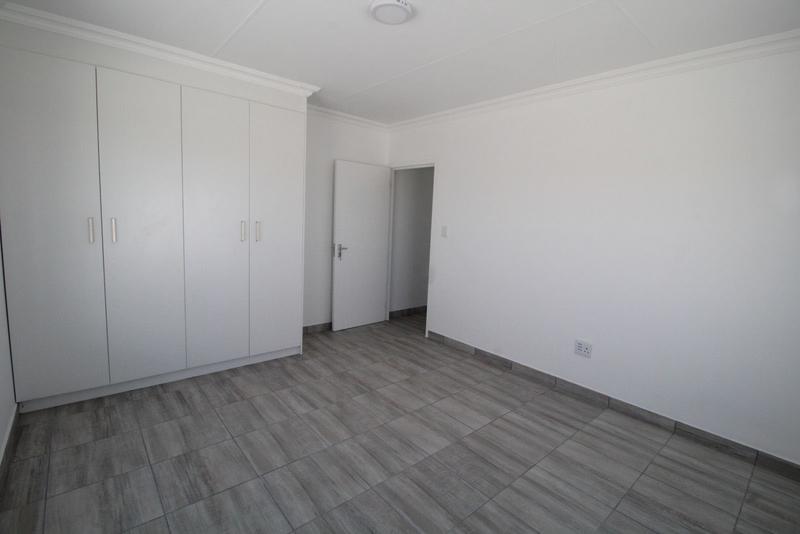 3 Bedroom Property for Sale in Britannia Bay Western Cape